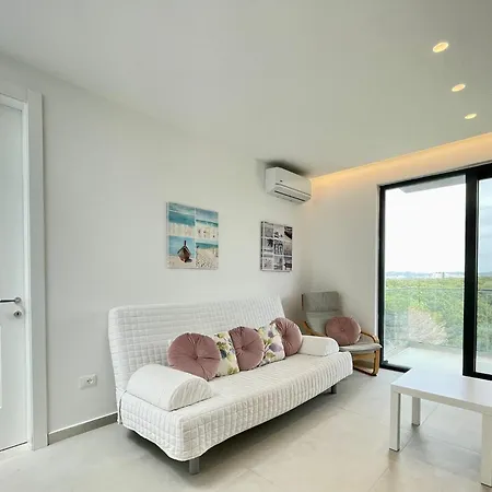 Seaview Apartment-qerret Apartment
